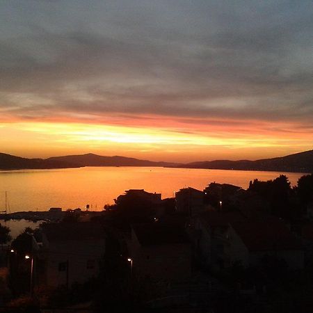 Apartments Kadulja Trogir Bagian luar foto
