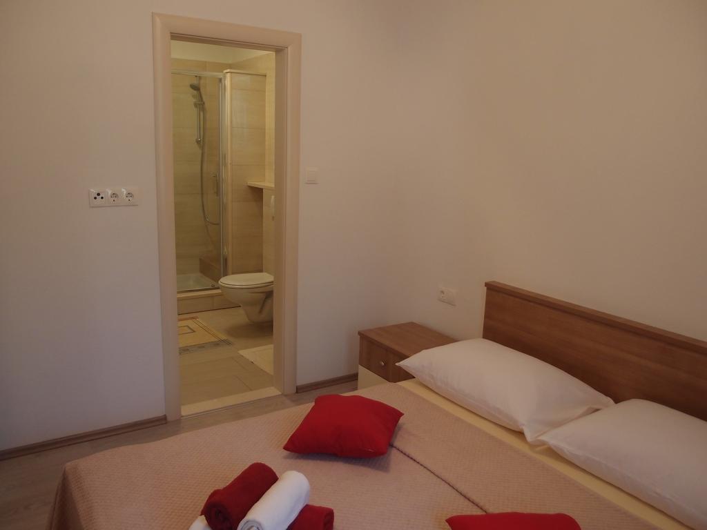 Apartments Kadulja Trogir Ruang foto